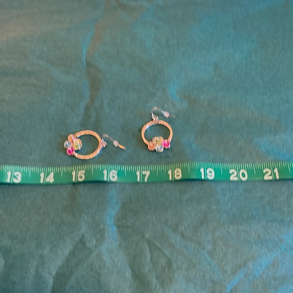 Multi Color Earring Set of 6 mixed materials. Receive all six pair in purchase. - Picture 3 of 7